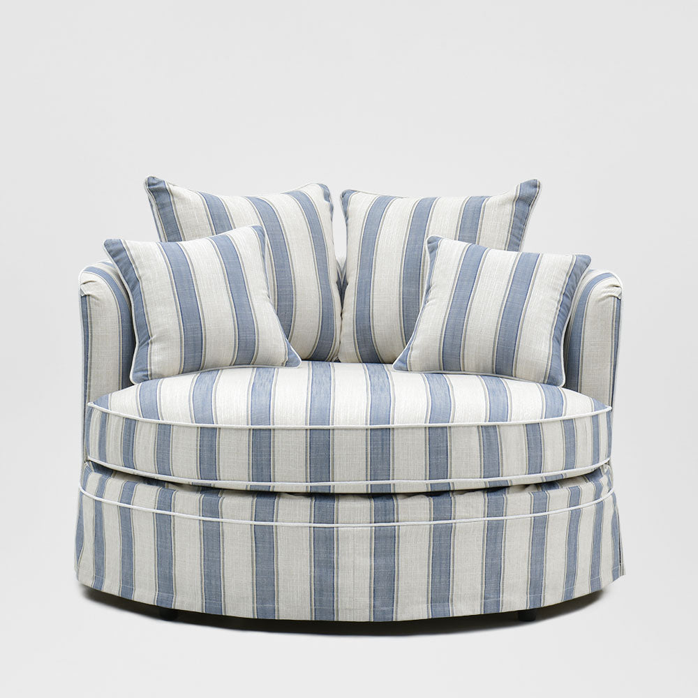 Noosa Hamptons Snuggle Chair Blue Sky Stripe