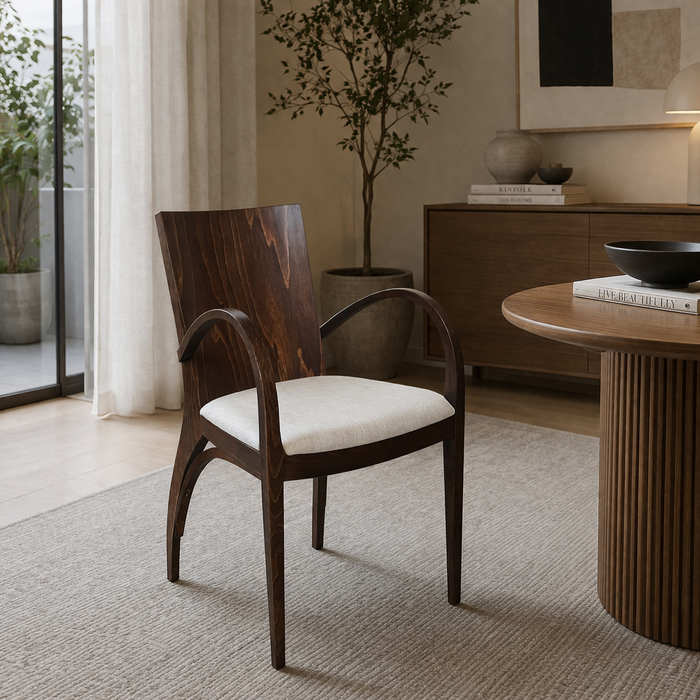Leonardo Chair