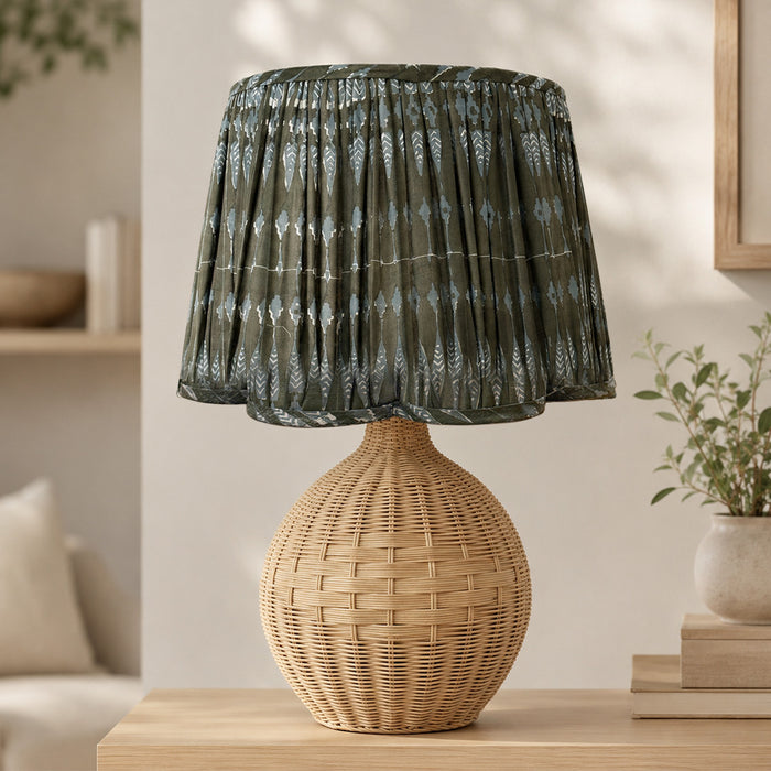 Templar Pleated Scallop Shade